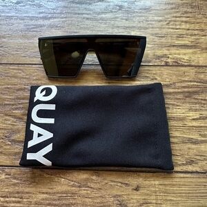 Quay Spotlight Glasses